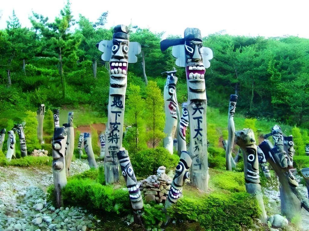 Sun Cruise Resort And Yacht Kosong-dong Exterior photo